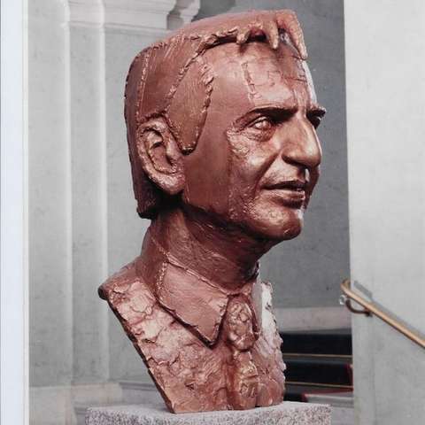 Sculptor: Thomas Qvarsebo 